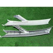 Накладка на стойку кузова Toyota IPSUM ACM21 2AZFE